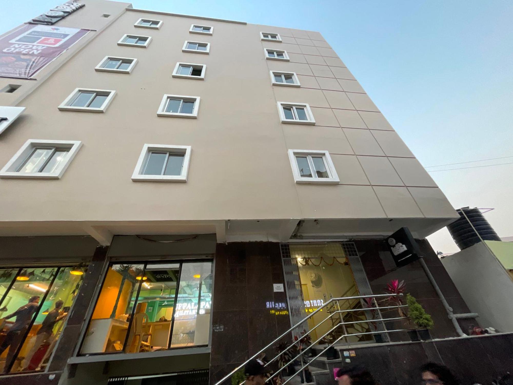 Hotel O Helloworld Tech View Hyderabad Exterior foto